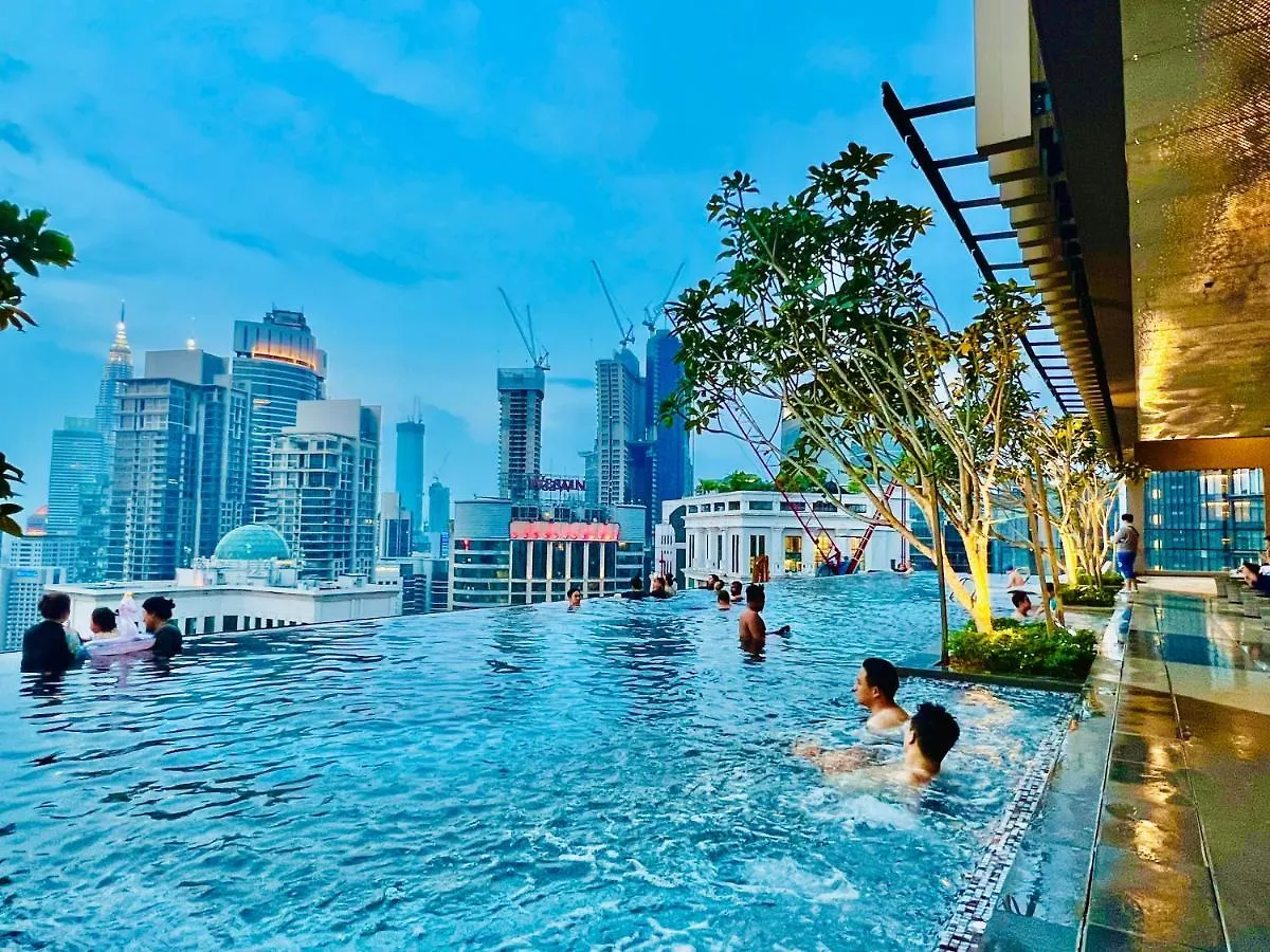 Axon Suites Bukit Bintang By Sky Pool Kuala Lumpur
